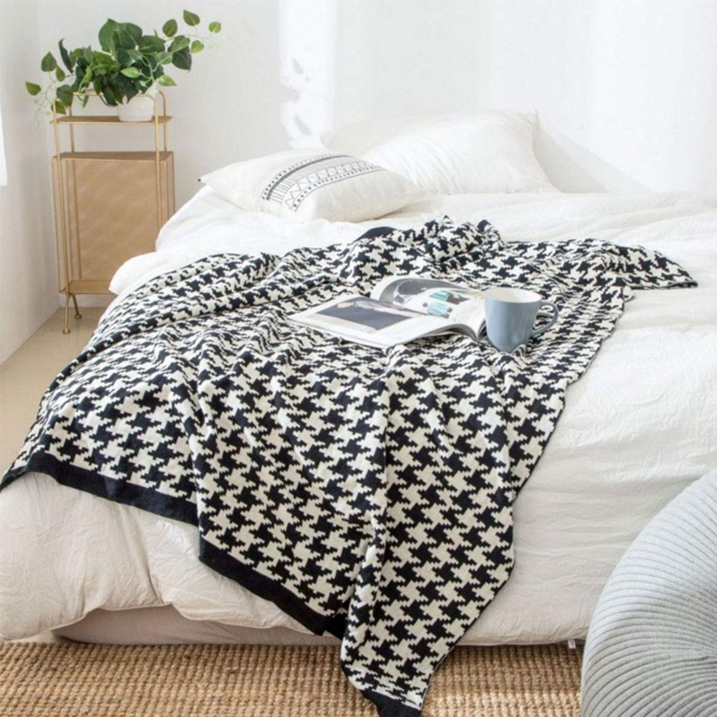 Throw Blanket Knitted Oversized Houndstooth Black White Graphic Bedding