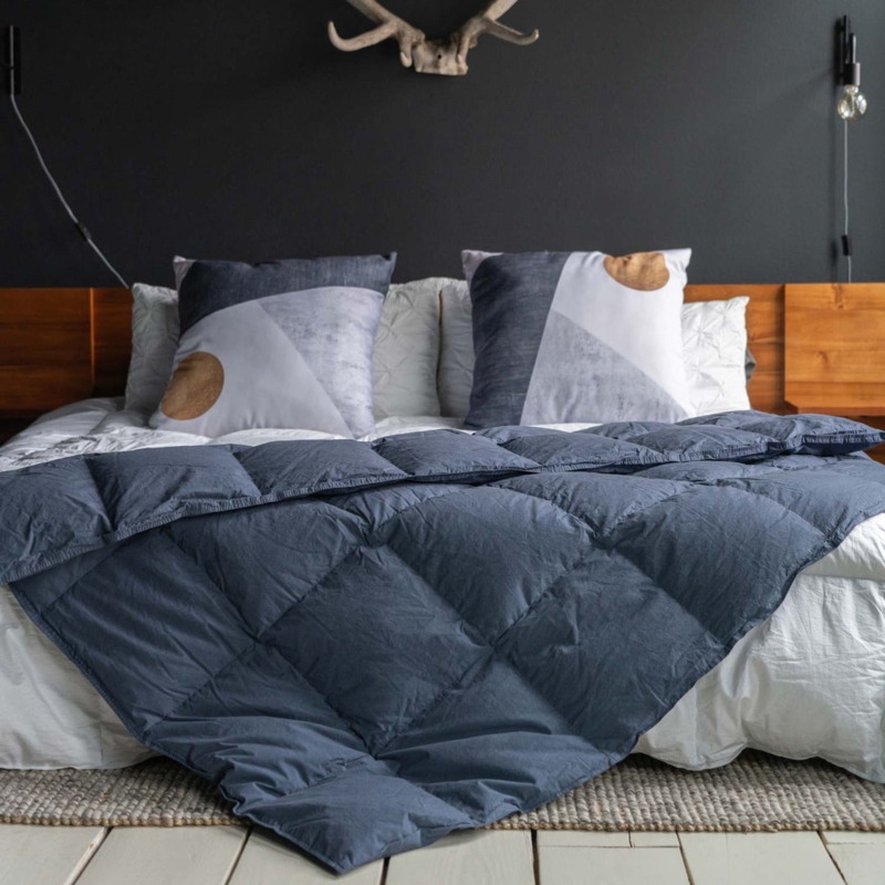 Throw Blanket, Navy Blue Quilted Baffle Box for Comfortable Lounging
