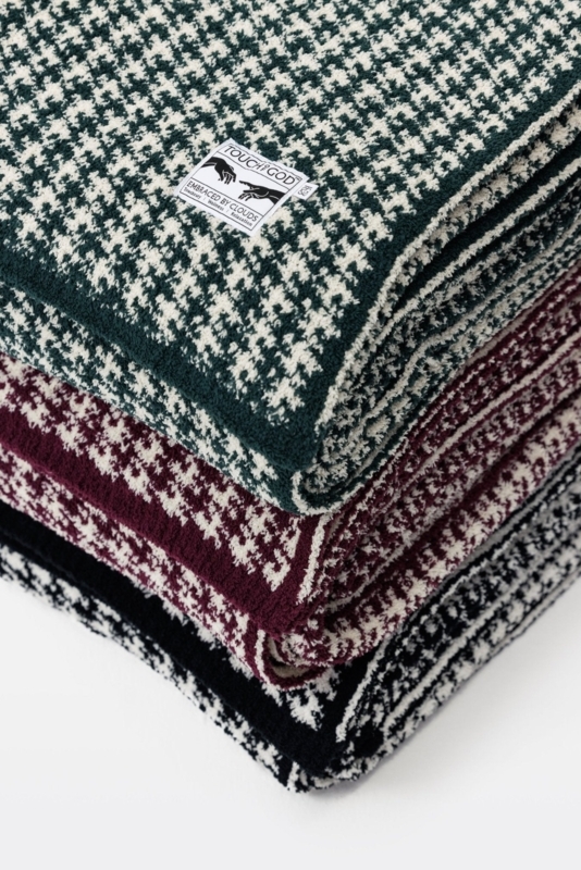 Throw Blanket Plush Oversized Pine Green Houndstooth Microfiber Blanket