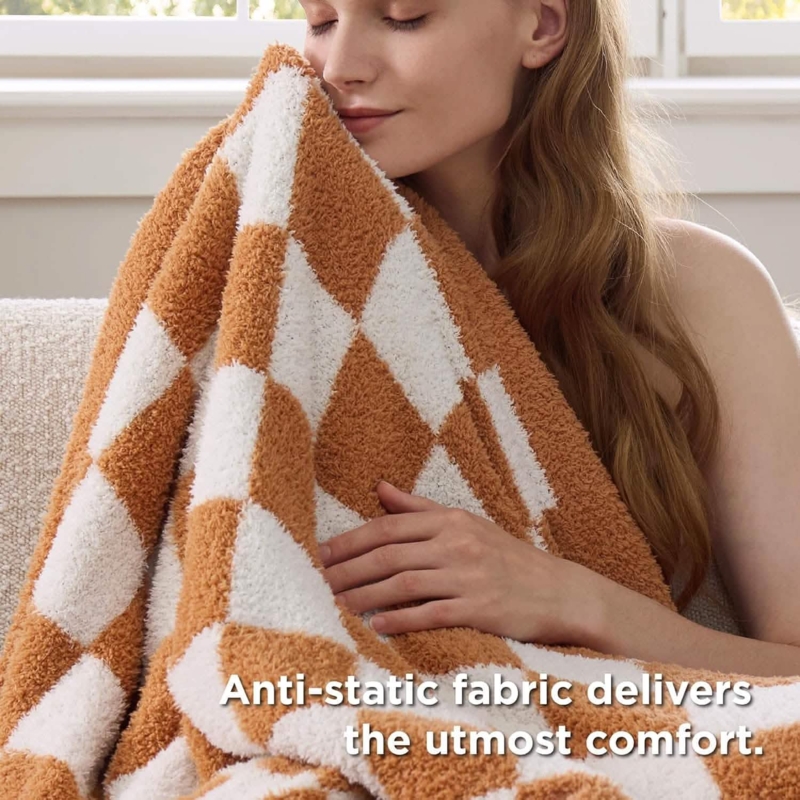 Throw Blanket Reversible High Pile Checkerboard Pattern Camel & Cream