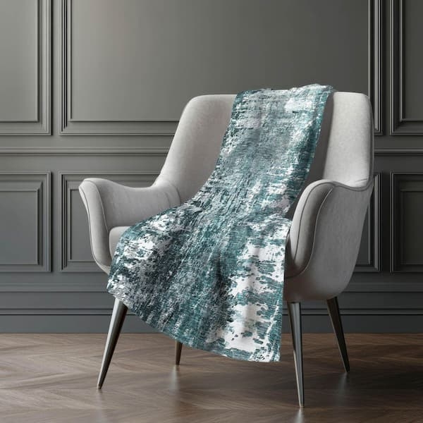 Throw Blanket: Teal Diamond Quilted Pattern with White Sherpa Reverse.