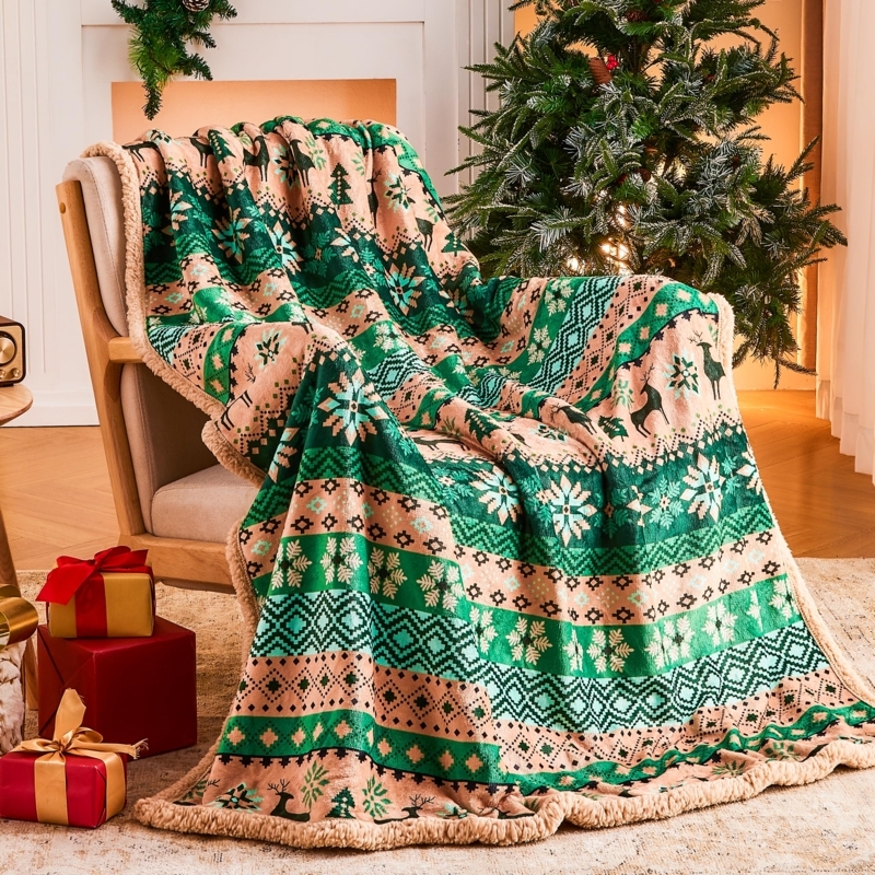 Throw Blanket Traditional Red Reindeer Pattern Sherpa Lined Decor