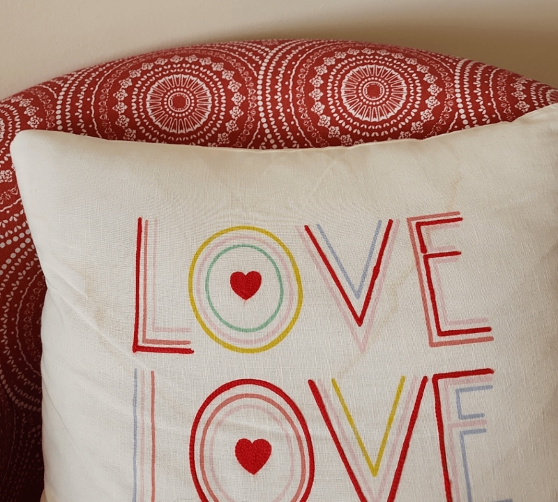 Throw Pillow Abstract Pattern with Visible Zipper Closure