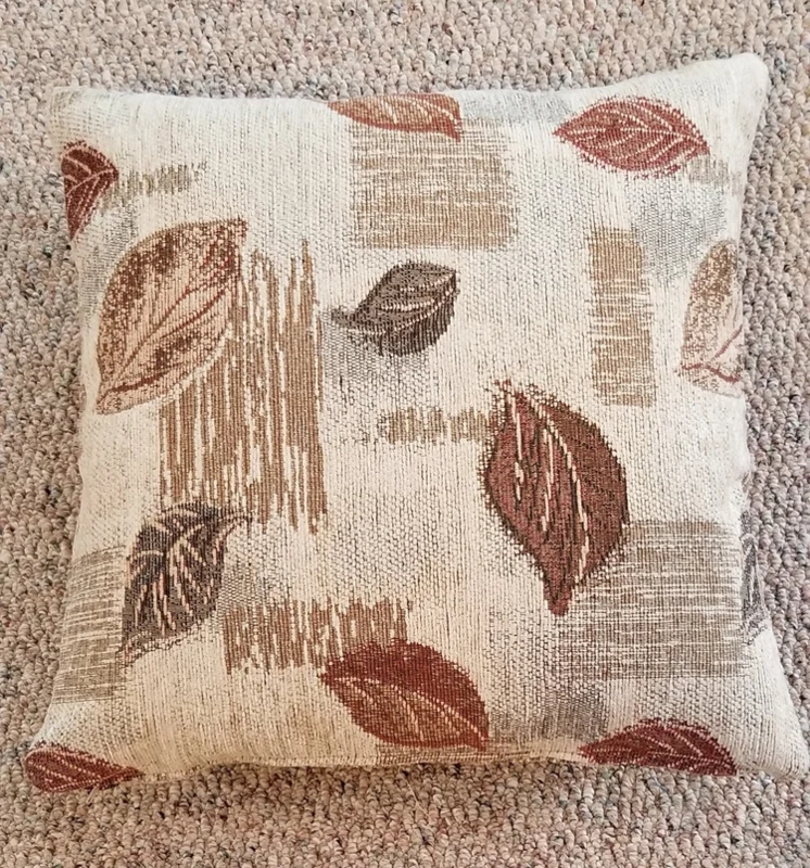 Throw Pillow, Distressed Maple Leaf Graphic Square Rustic Cabin Style