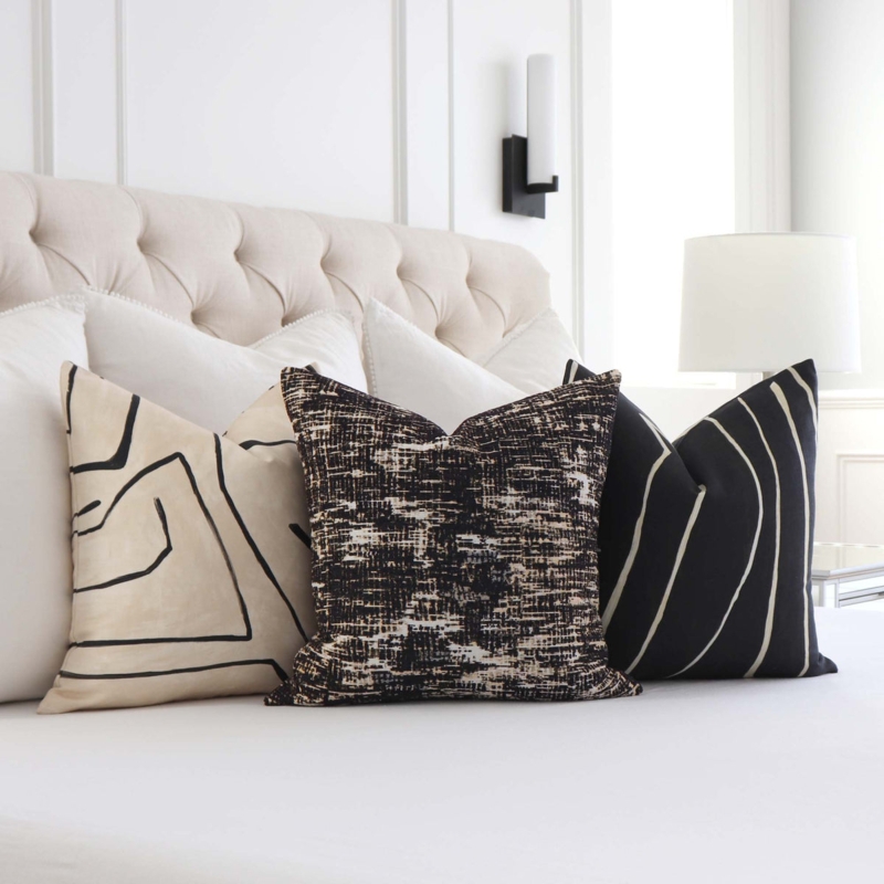 Throw Pillow Graphic Linear Print Monochromatic Modern Set