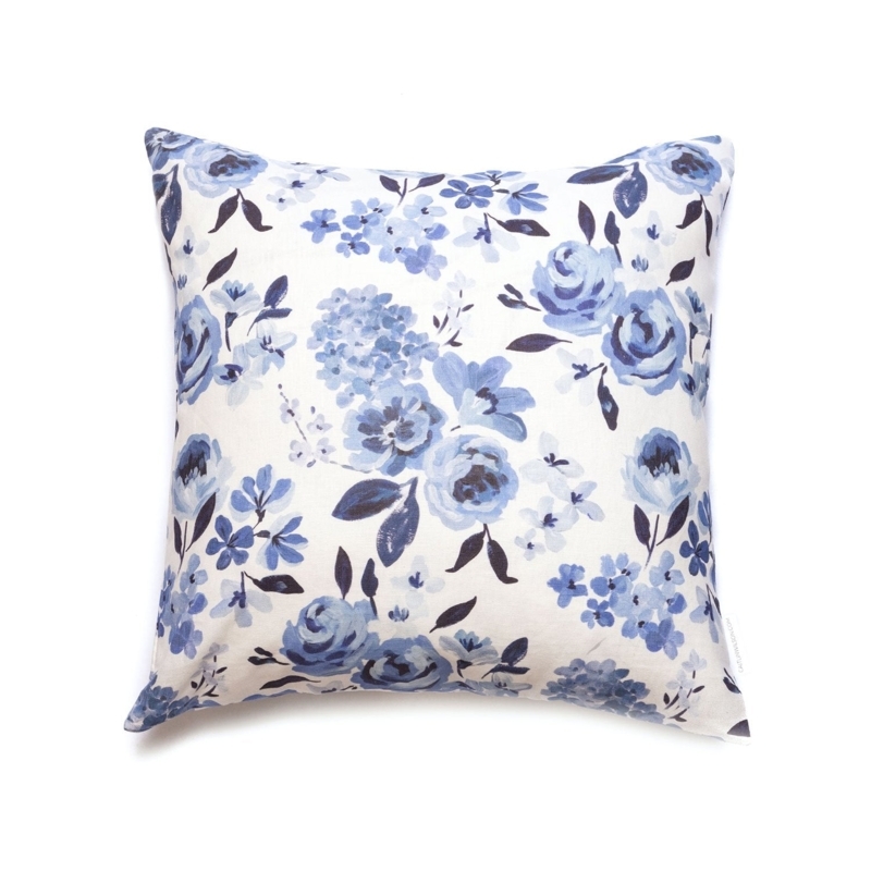 Throw Pillow Scalloped Border Contrast Trim Blue White Grandmillennial