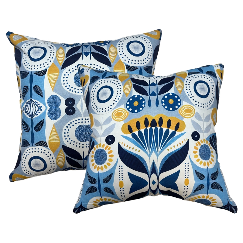 Throw Pillow Scandinavian Floral Pattern Knife Edge