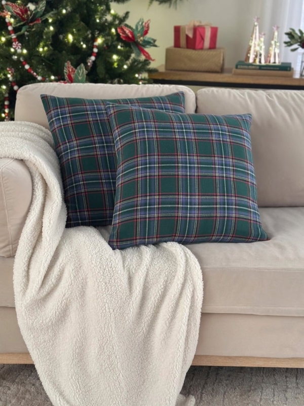 Throw Pillow Set of 2 Featuring Traditional Green Farmhouse Plaid Pattern