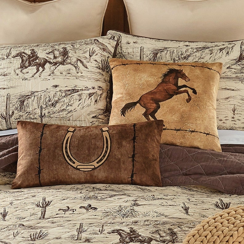 Throw Pillow Set: Western Motif and Ruffled Fringe Edges for Rustic Decor