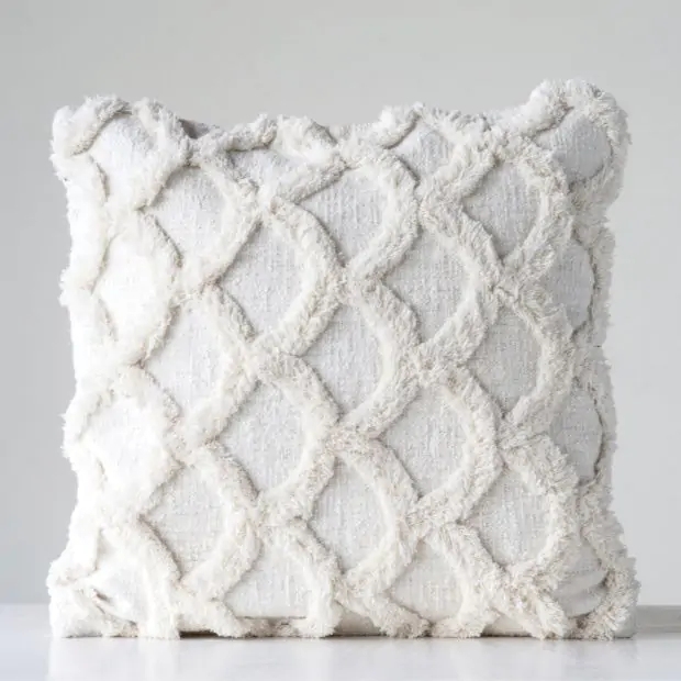 Throw Pillow White Chenille Tufting Corner Tassels