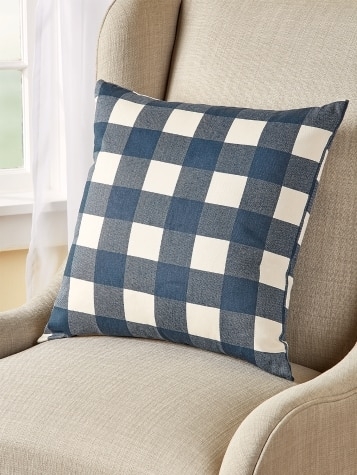 Throw Pillow with Ruffled Edge, Buffalo Check Black & White