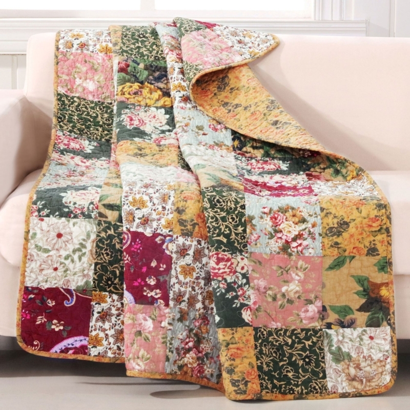 Traditional Floral Patchwork Throw Blanket, Scalloped Edges, Warm Palette