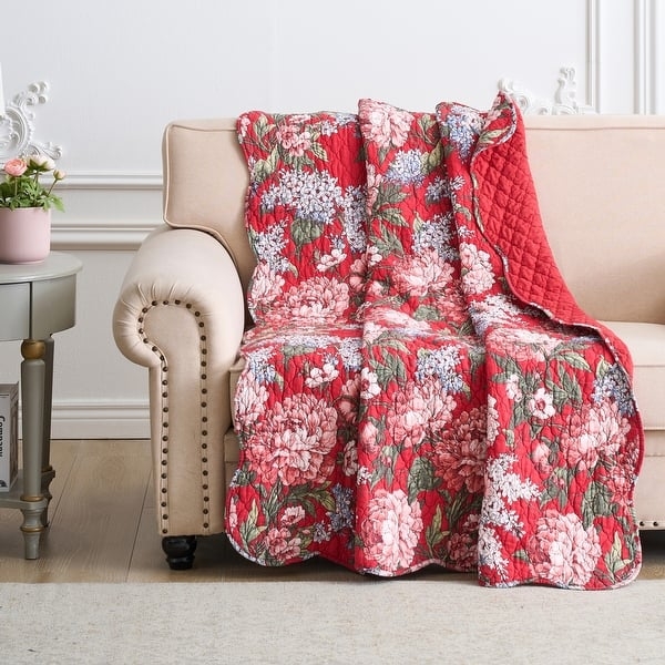 Traditional Floral Throw Blanket with Garnet Patchwork & Scalloped Edges
