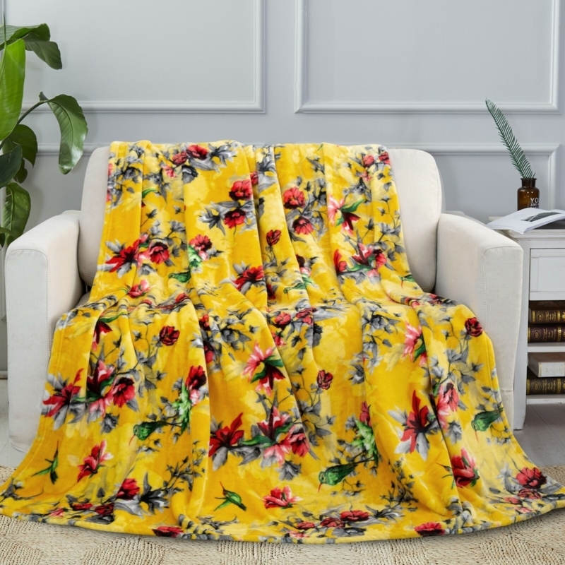 Vibrant Fleece Throw Blanket with Macaw Bird Print on Yellow