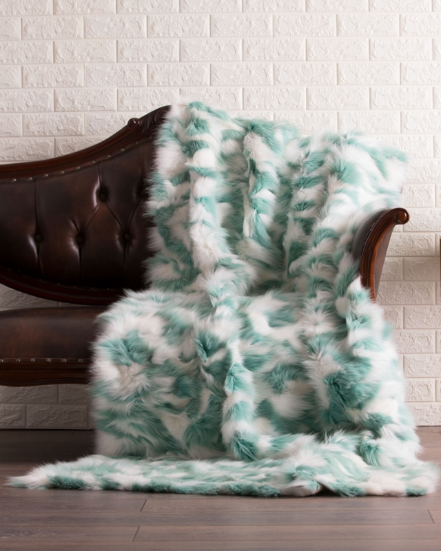 Vibrant Turquoise Faux Fur Throw Blanket with Extra Long Pile Texture