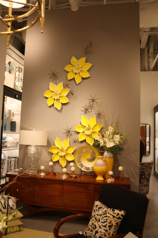 Wall Accents 3D Sculpted Porcelain Flowers Floral Motif Elegant