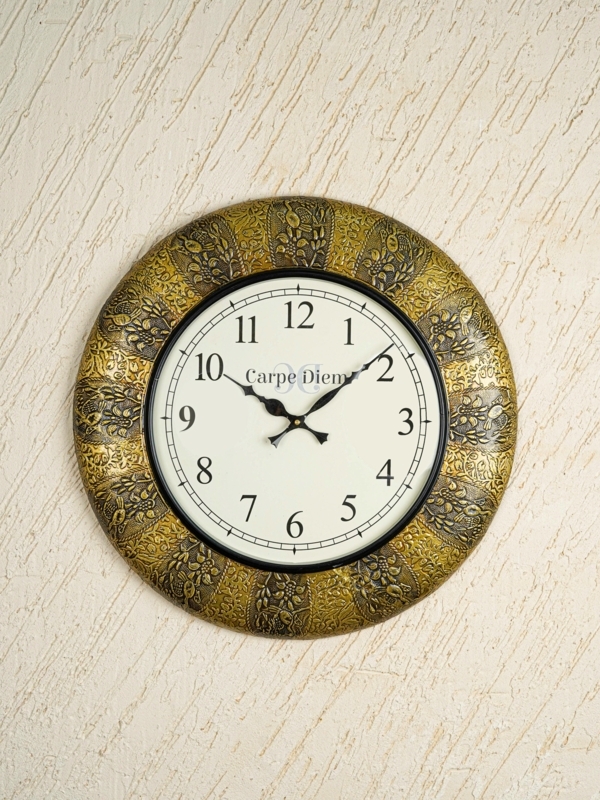 Wall Clock Traditional Filigree Frame Roman Numerals Polished Finish