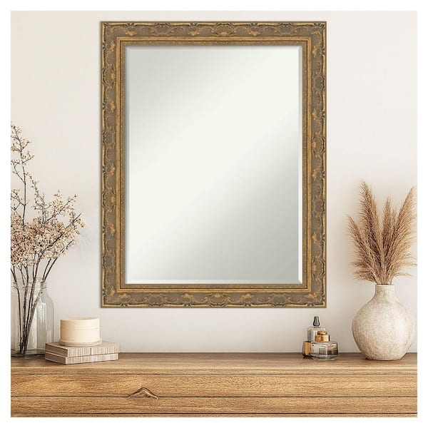 Wall Mirror Antique Gold Finish Elegant Styling for Entryway