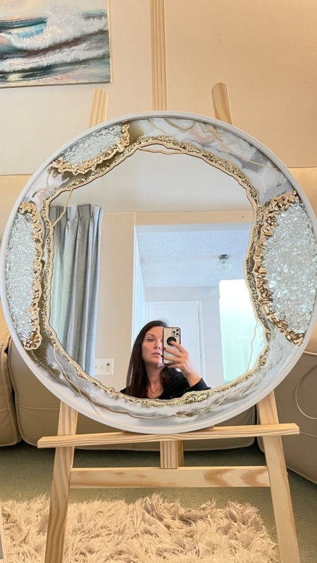 Wall Mirror with White and Gold Resin Art Frame, Modern Glam Ideas