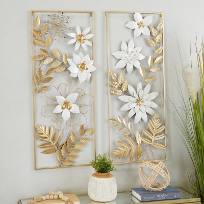 Wall Sculpture: Brushed Metallic Layered Floral Sunburst Shape, Glam Accent