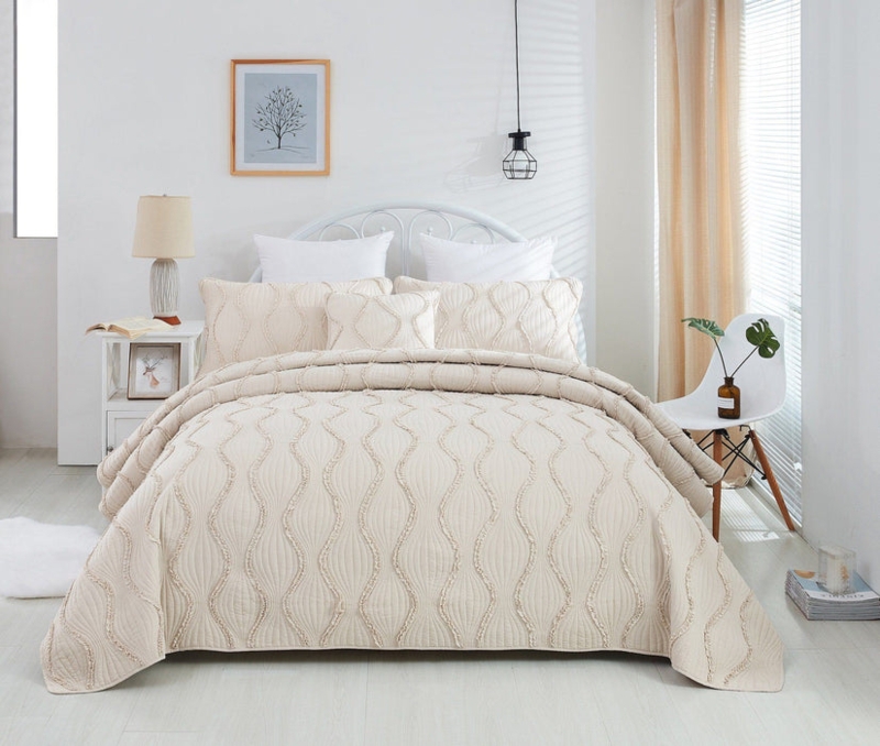 White Bedspread Hourglass Quilting Tiered Ruffles Shabby Chic Bedding
