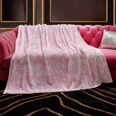 White High-Pile Throw Blanket Stack with Embroidered Cat Emblem