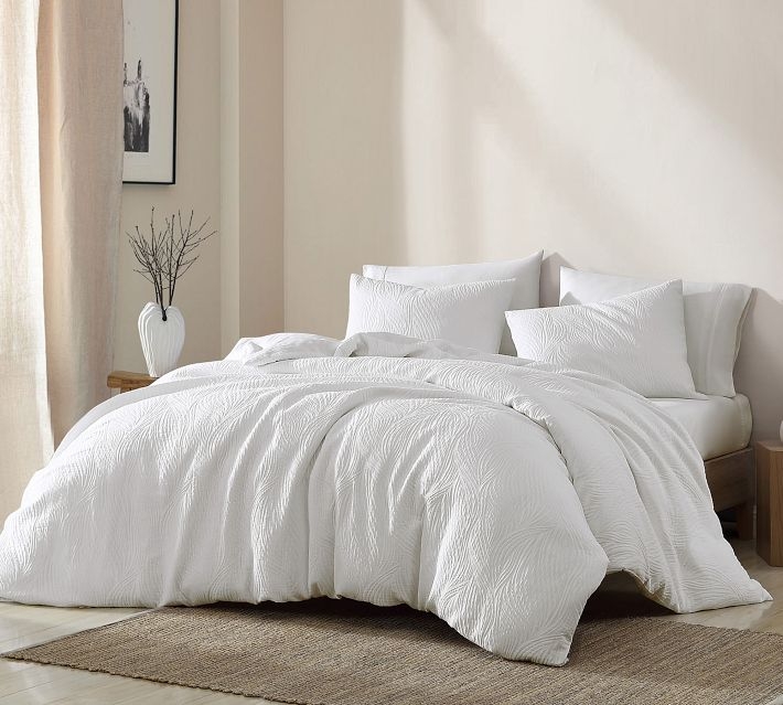White Tufted Dot Comforter Set, Transitional Textured Bedding Styling