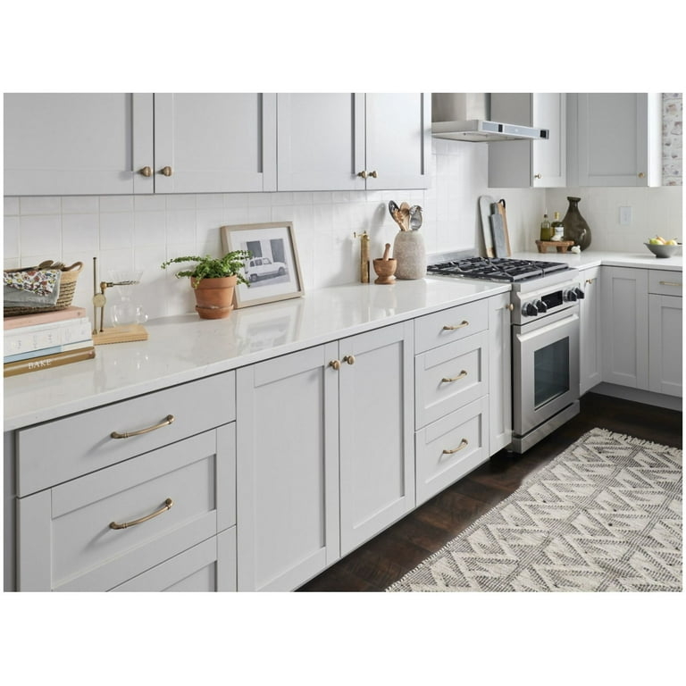 Arched Metal Cabinet Pull: Stepped Pedestal Bases
