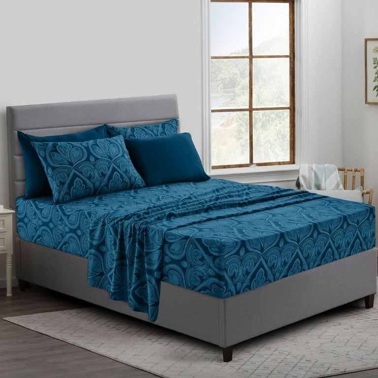 Bed Sheet Set Folded Presentation, Solid Color Synthetic Fabric
