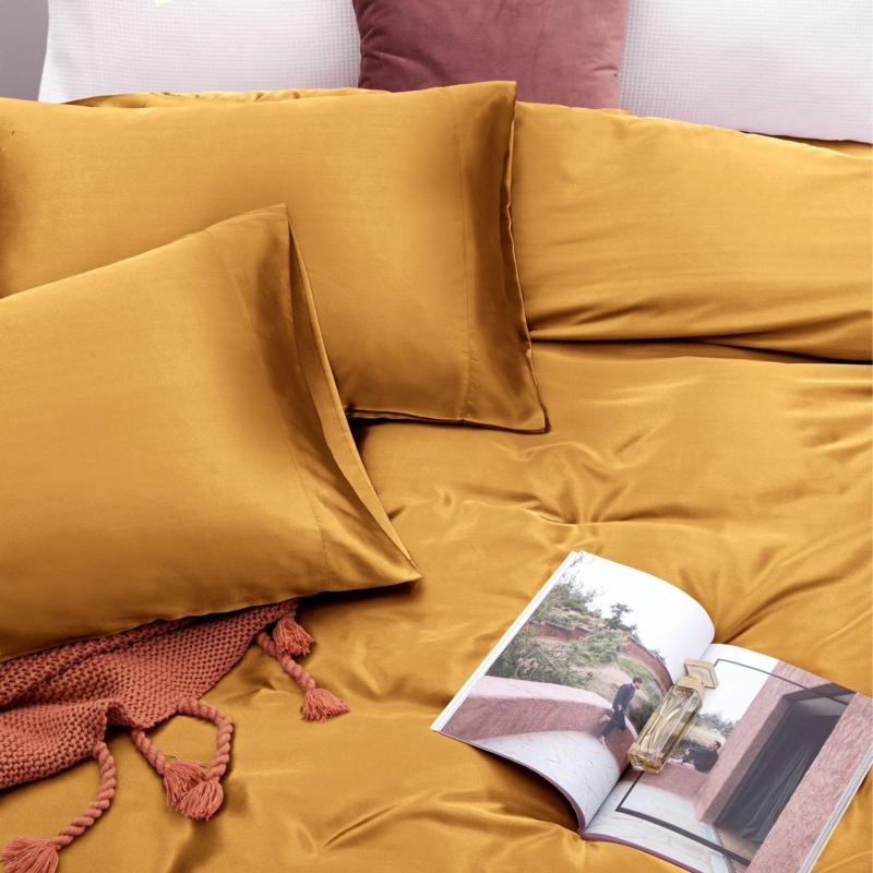 Bed Sheet Set: Satin & Metallic Sheen - Gold Satin Bedding Set