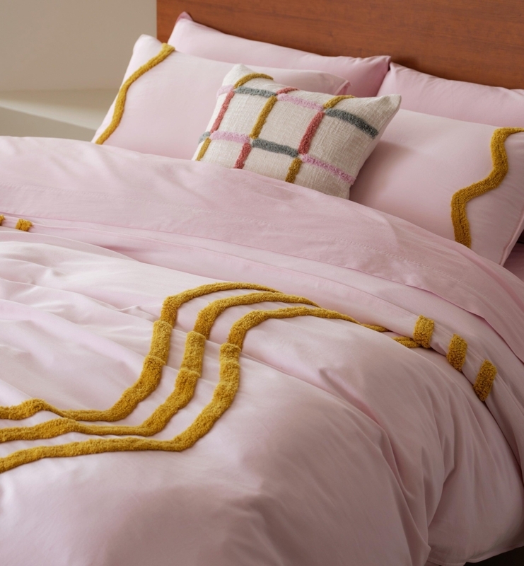 Bedding Set Cream Circular Tufting Tactile Texture, Minimalist Style