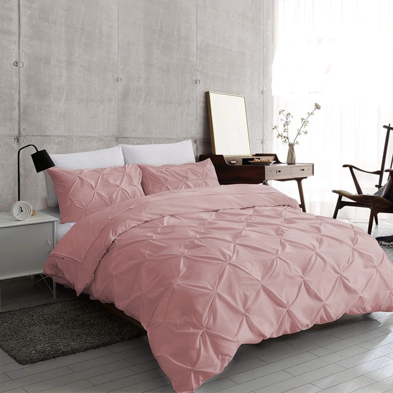Bedding Set: Dusky Pintuck Detailing with Diamond Pattern Texture