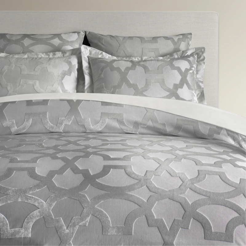 Bedding Set Metallic Crinkle Texture Shimmery Layered Pillows Glam