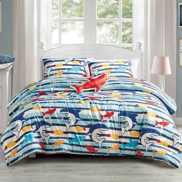 Bedding Set Ocean Life Illustrations Light Blue Coastal Palette Style