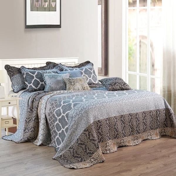 Bedspread Set Gray Horizontal Stripes 9-Piece Quilted Transitional