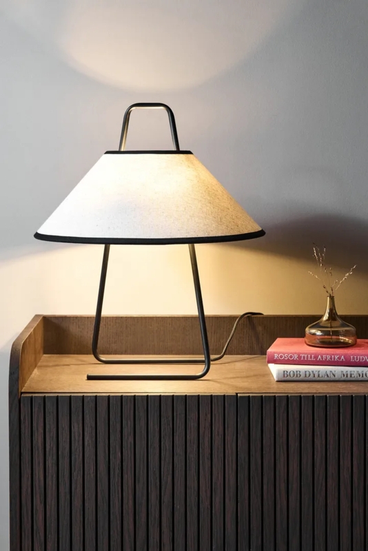 Beige Monochrome Ceramic Table Lamp with Ribbed Base