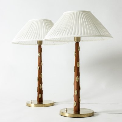 Brass Mushroom Shade Table Lamp Set with Slender Stems