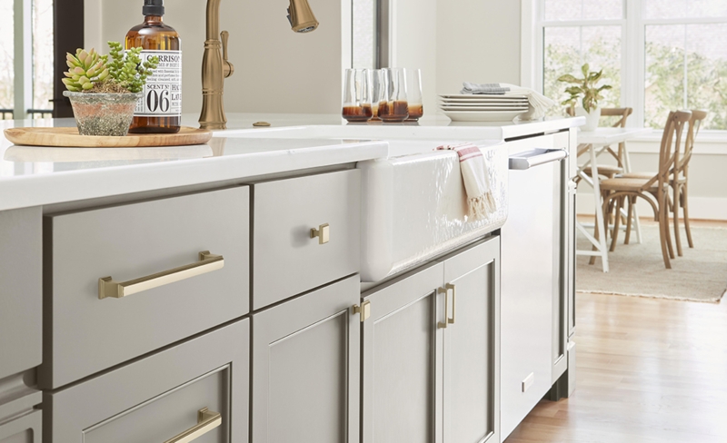 Cabinet Hardware: Modern Mixed Metallic Finishes with Knurled Detailing