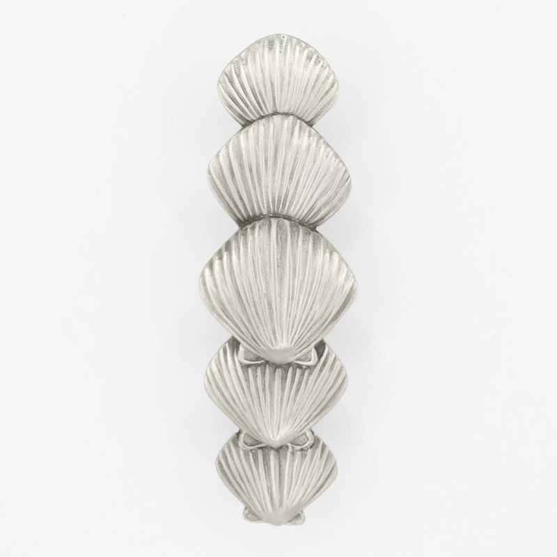 Cabinet Pull Vertical Scallop Shell Shape Ribbed Satin Silver