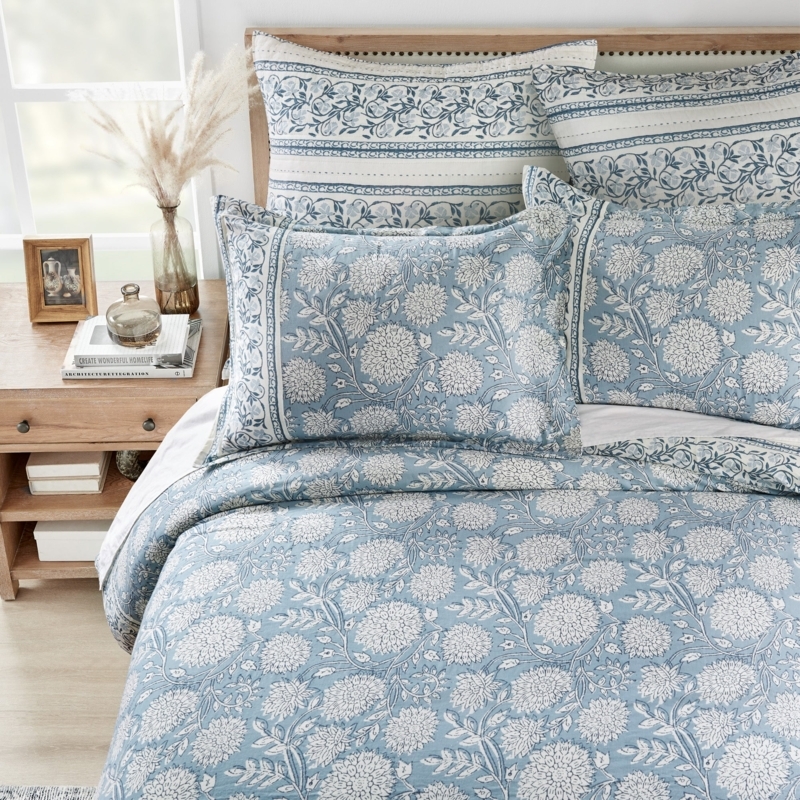 Coastal White Duvet Cover Set Medallion Print Shams Button Closure