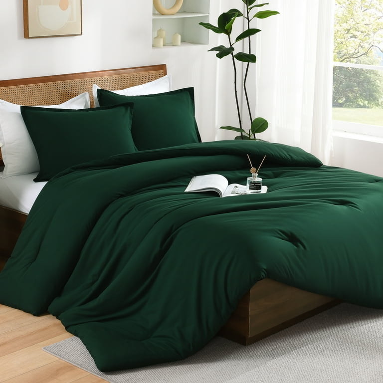 Comforter Circular Quilted Pattern Emerald Green Plush Minimalist Decor