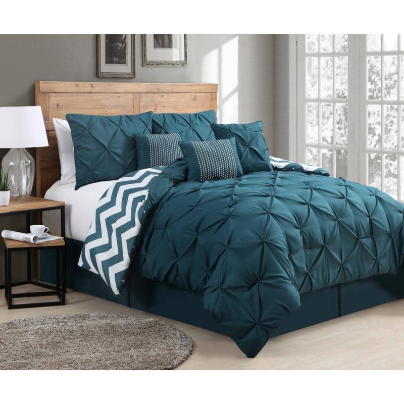 Comforter Set, 7-Piece, Ogee Trellis Pattern, Reversible Design.