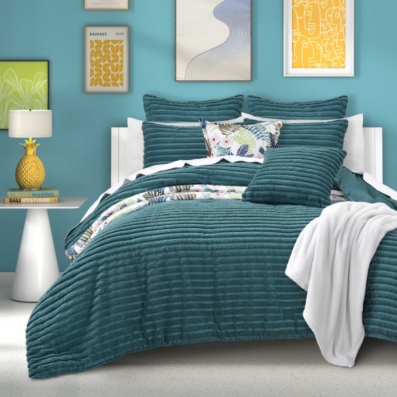 Comforter Set, Raised Concentric Circle Tufting, Contemporary.