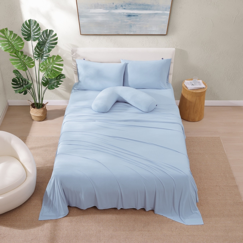 Cooling Sheet Set Light Blue Folded Arrangement Four Piece