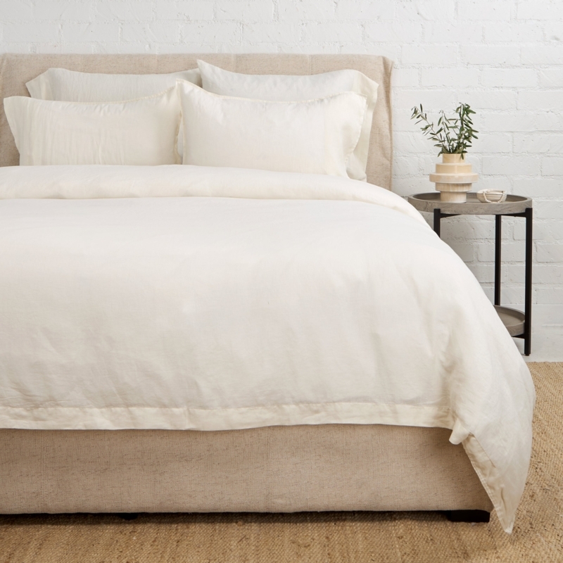 Cozy Cream Linen Duvet Set with Flange Edge for Coastal Farmhouse