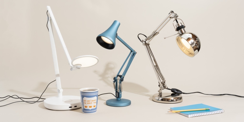 Desk Lamp Minimalist Matte Finish Articulated Joints Slim Profile