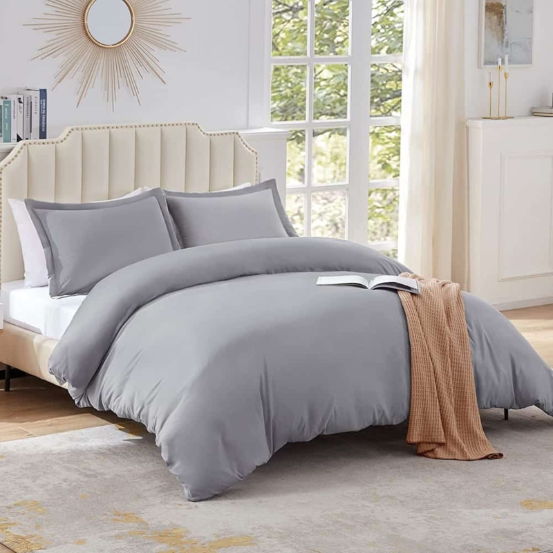 Duvet Cover, Minimalist White Microfiber-like, Hidden Zipper Closure, Bedding with Zipper