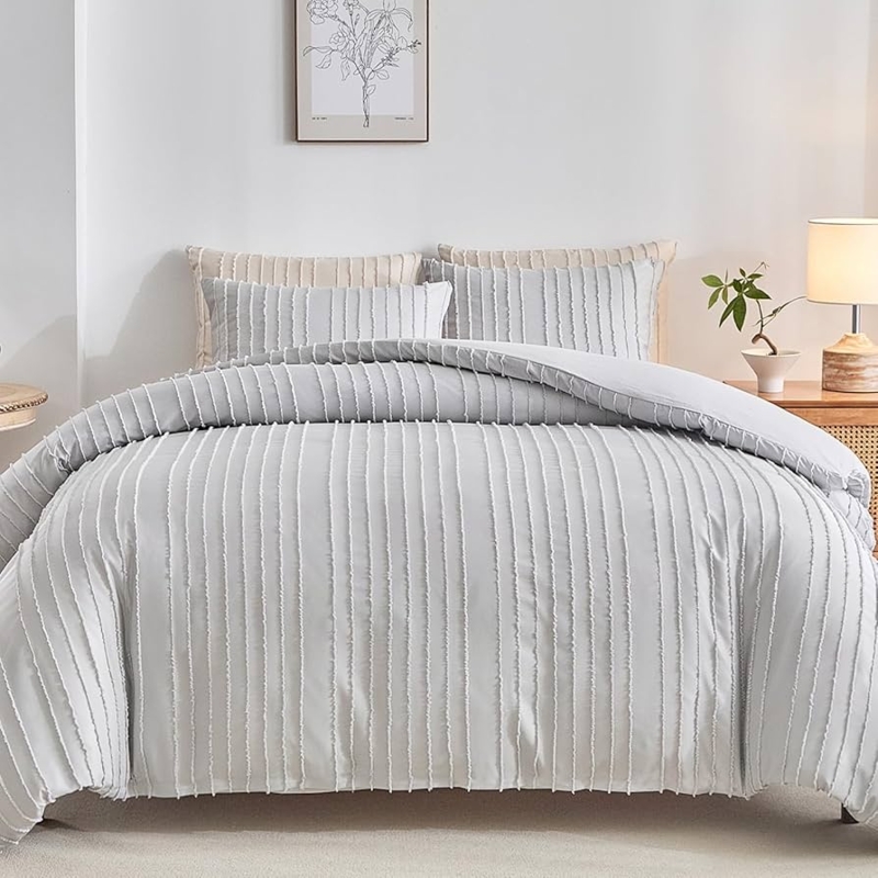 Duvet Cover Set Light Grey Tufted Striped Geometric Pattern