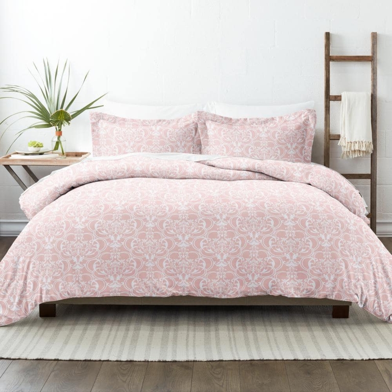 Duvet Cover Set: Pink Damask Pattern with Ornate White Print