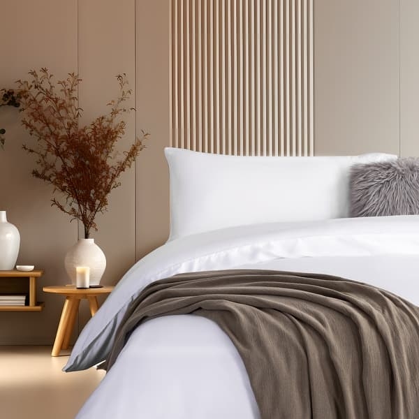 Duvet Cover Set: Smooth Silky Breathable Look Modern Styling
